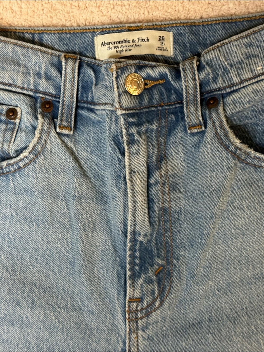 Abercrombie & Fitch Light Blue 90’s Relaxed Jeans High Rise - Size 2 Short